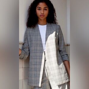 Aritzia Babaton Plaid Power Hip Business Casual Formal Evening Office Blazer 2